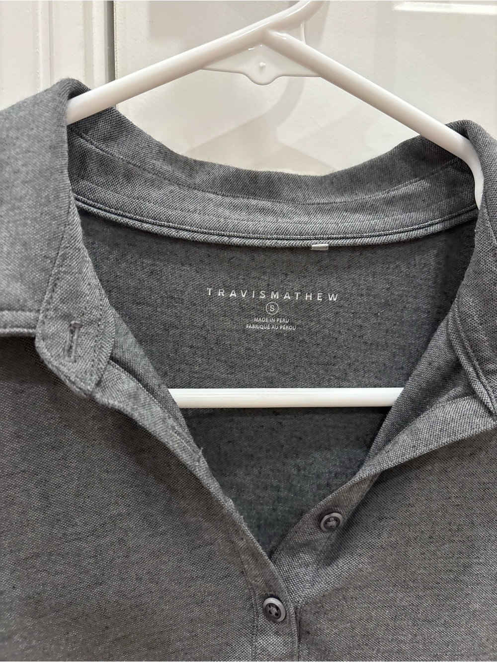 Travis Mathew Featherweight Active Polo Size Small - Picture 3 of 8